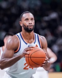 爱游戏官网-上海弊端凸显！弗格连崩N场攻守无价值，尽快换掉他弥补衔接段！|总决赛|立足点|古德温|季后赛|球员_新浪体育_新浪新闻