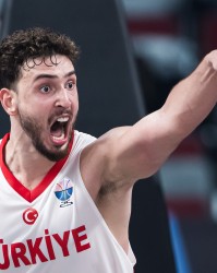 土耳其主帅点出优势：申京内线表现超越字母哥